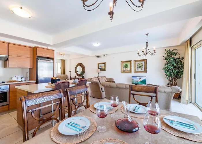 Villa Jacqueline Protarász